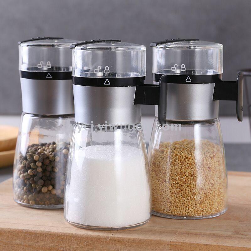 Press the salt measuring tank against the salt control bottle Item Picture