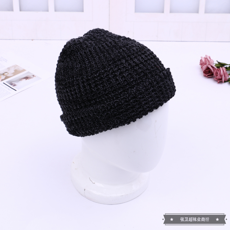 Men's winter warm woolen hat, thickened ear-protecting knitted hat, outdoor windproof ski hat, cold hat Application Scenario