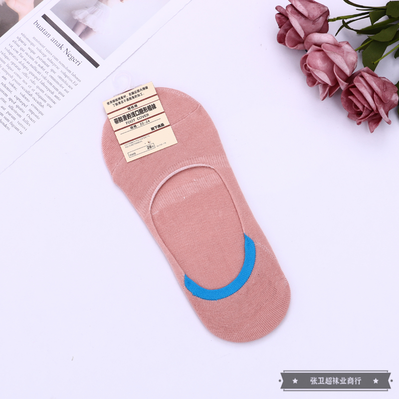Factory direct sales of multi-color matching anti-slip boat socks, summer thin invisible shallow socks that won't fall off and ins style socks Application Scenario
