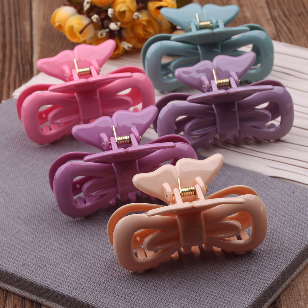 2-yuan store accessories, such as a women's bun, large bath bun, simple acrylic hair clip at the back of the head Specification image