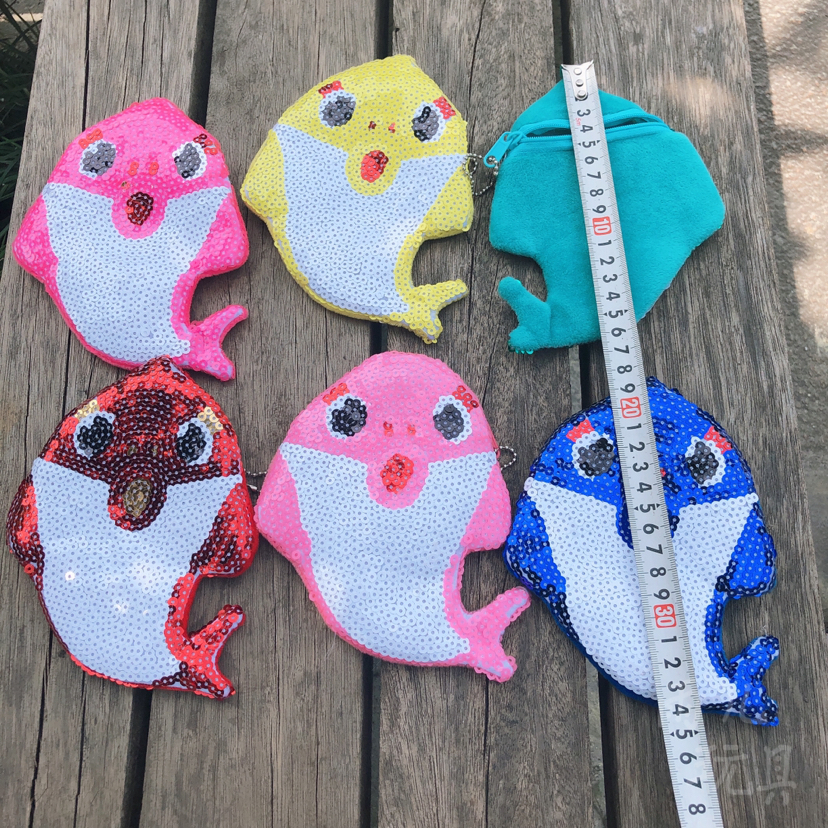 Coin purse shark sequin bag, children's cartoon sequin bag, coin purse bag Application Scenario