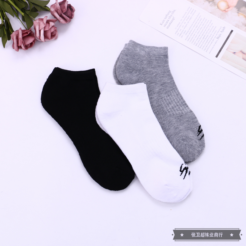 Simple and comfortable men's summer thin short socks, sweat-absorbing, breathable, odor-proof, low-top shallow cotton socks, sporty style boat socks details Picture