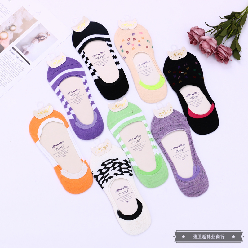 2021 new invisible silicone boat socks beans beans shoes socks low help shallow mouth boat socks manufacturers direct sales
