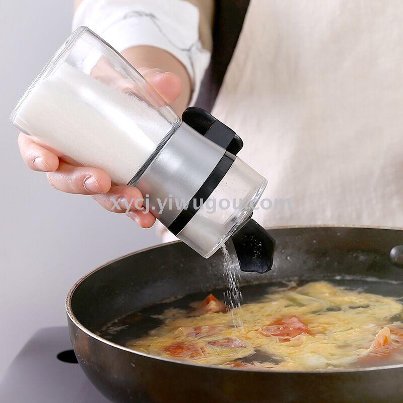 Press the salt measuring tank against the salt control bottle Application Scenario