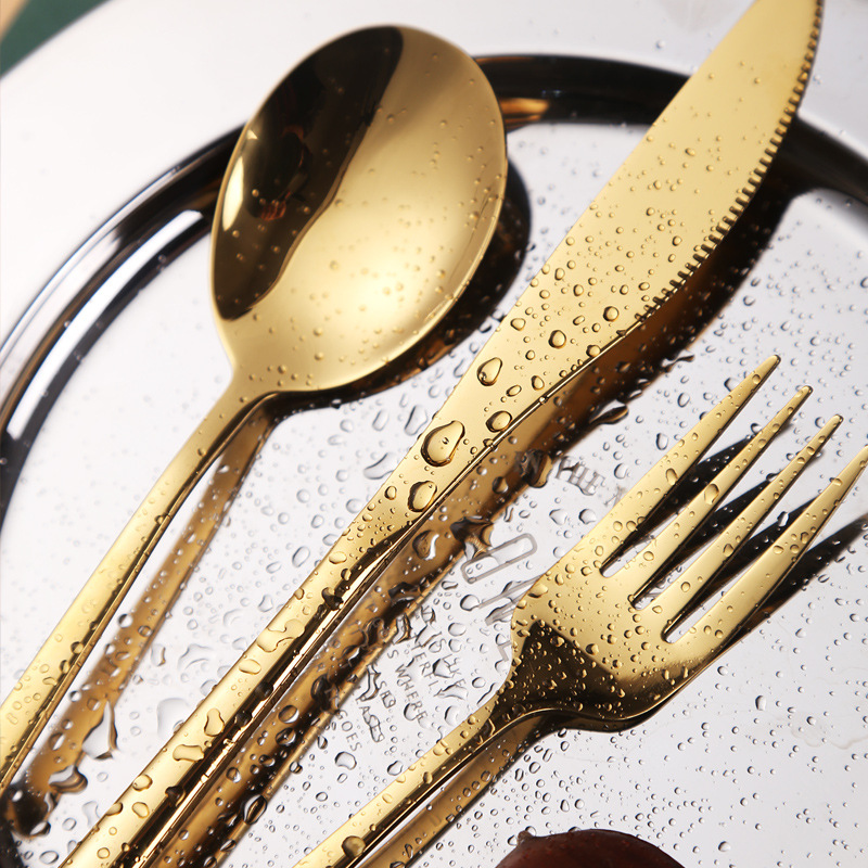 Wholesale 304 stainless steel portable tableware, student portable Korean-style knives, spoons, chopsticks, forks, spoons and chopsticks gift sets Application Scenario