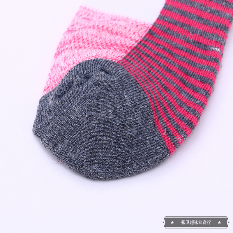 Adult striped decorative cotton socks in sizes 39-42, street couple long tube skateboard socks, European and American fashion autumn and winter trendy socks Specification image