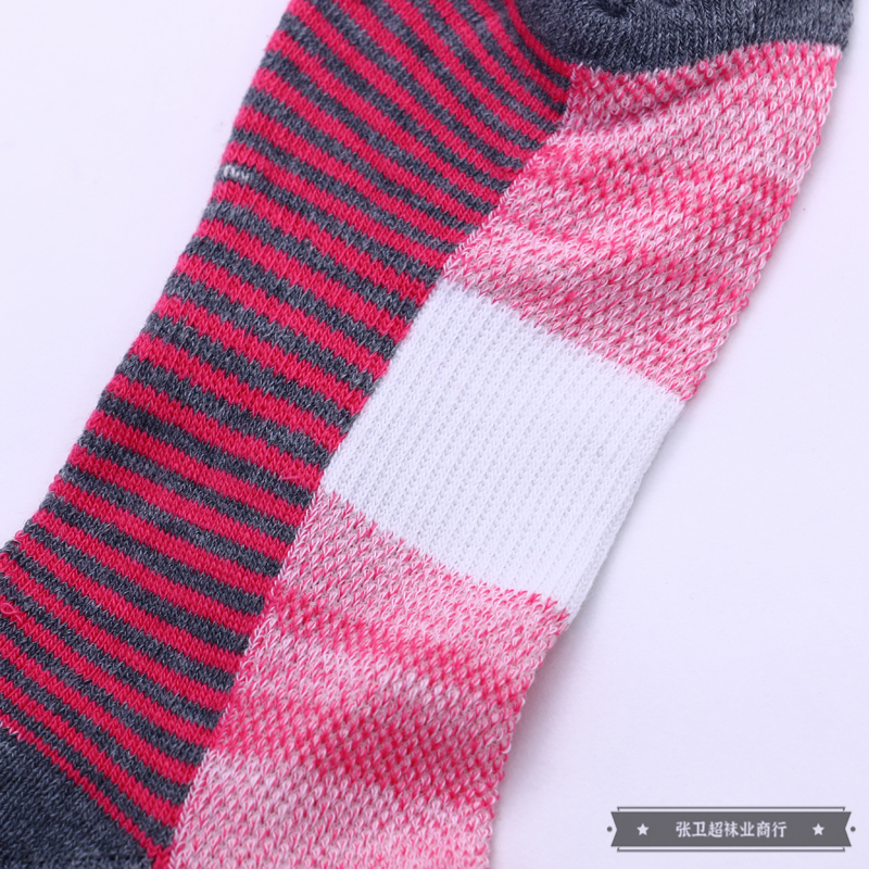 Adult striped decorative cotton socks in sizes 39-42, street couple long tube skateboard socks, European and American fashion autumn and winter trendy socks Item Picture