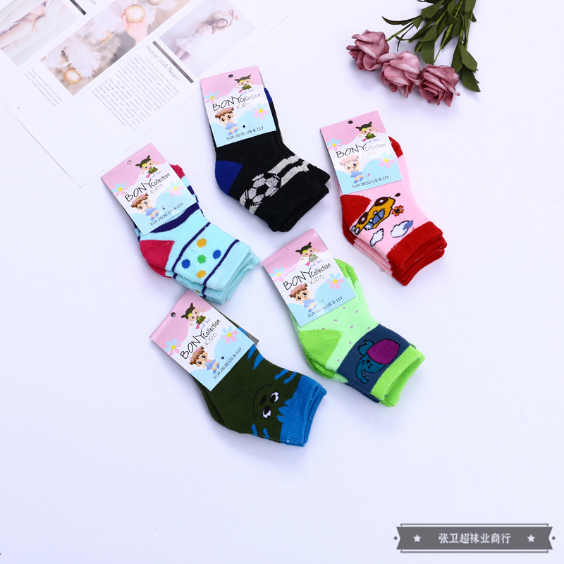 The cute, playful and fresh color-matched lightweight cotton socks for infants and children are suitable for both spring and autumn. They are comfortable to wear and breathable Item Picture