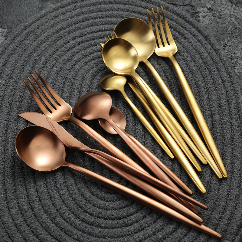 304 stainless steel Portuguese tableware, knife, fork and spoon, Western cuisine knife and fork set gift Application Scenario