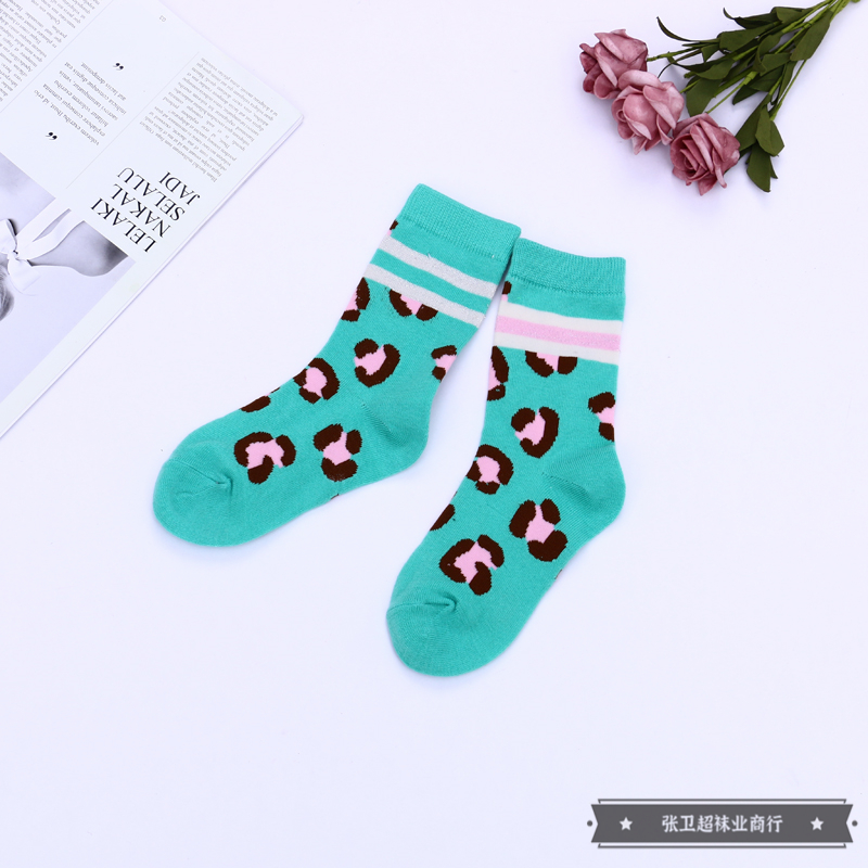 36-40 size multi-color matching women's fashionable cotton socks, European and American fashion street couple long tube skateboard socks Application Scenario