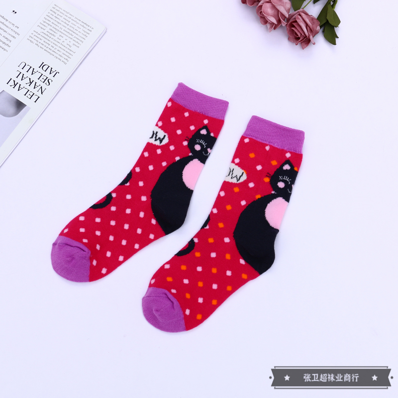 36-40 size multi-color matching women's fashionable cotton socks, European and American fashion street couple long tube skateboard socks details Picture