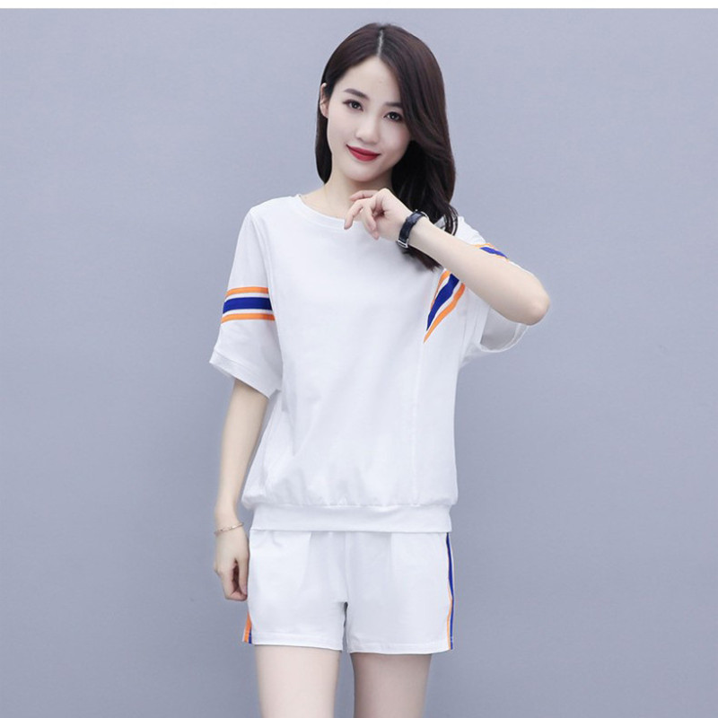 Mosquito-proof suit, women's bat sleeve, European Station summer sports suit, striped casual loose short-sleeved and short-shorts two-piece set