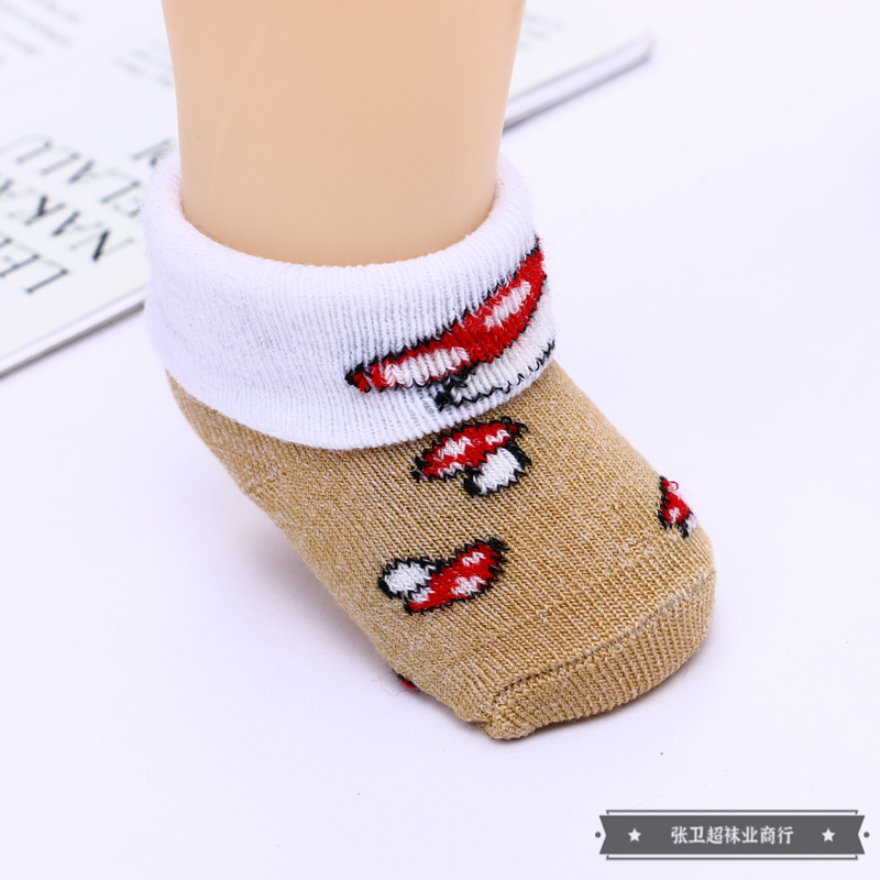Comfortable and breathable mid-calf cotton socks for infants and children in multiple colors, suitable for both boys and girls, available from Zhang Weichao Application Scenario