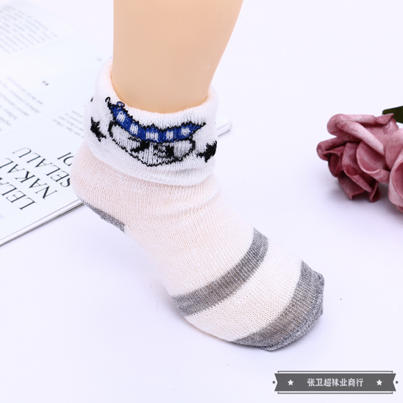 Comfortable and breathable mid-calf cotton socks for infants and children in multiple colors, suitable for both boys and girls, available from Zhang Weichao Specification image