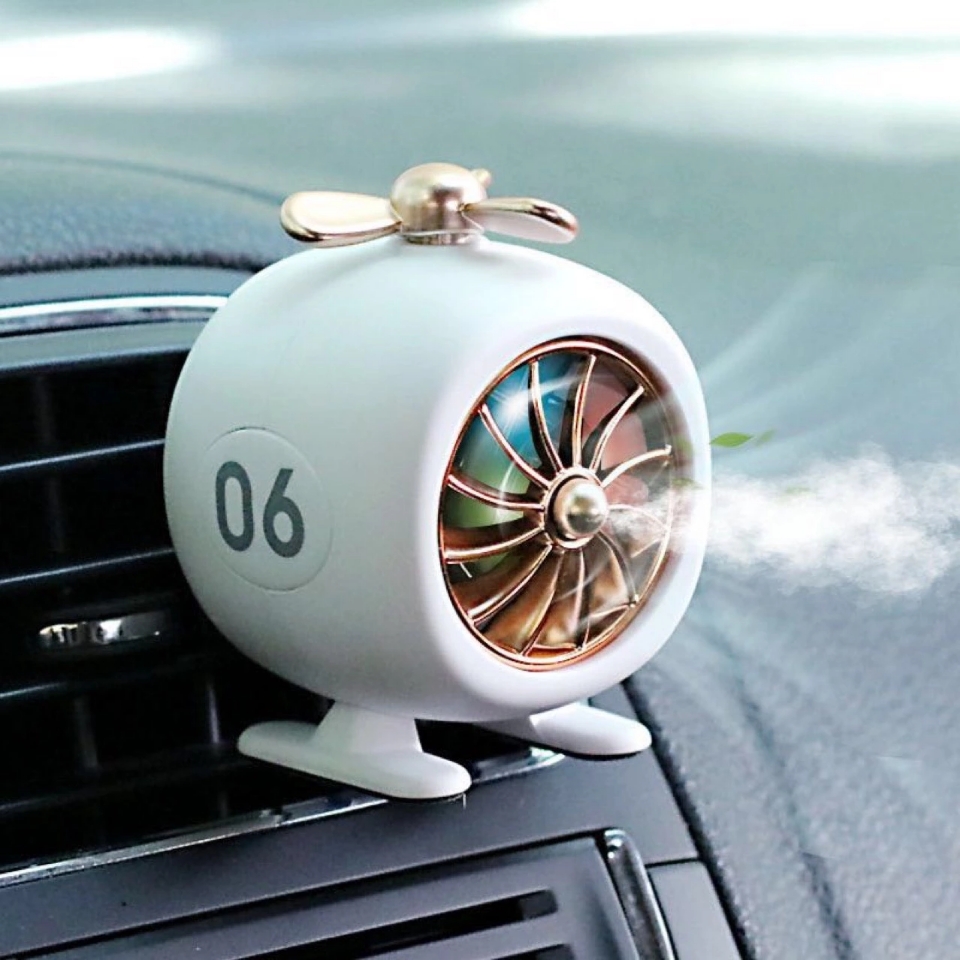 New helicopter car air outlet, aromatherapy, car and aircraft perfume ornaments, car balm, interior decoration products Application Scenario