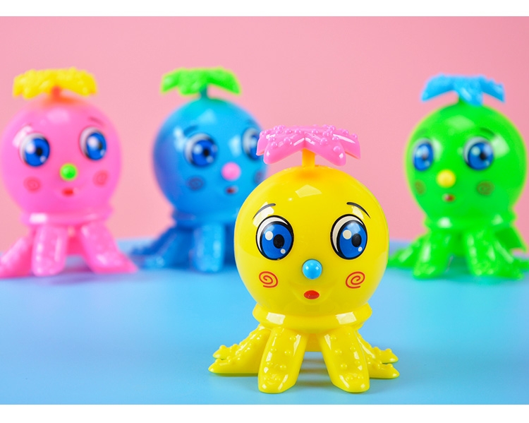 Creative children's toys and gifts are selling well at street stalls and night markets. They are novel, unique, cartoon, on-chain octopuses, and spring-wound small octopuses Item Picture