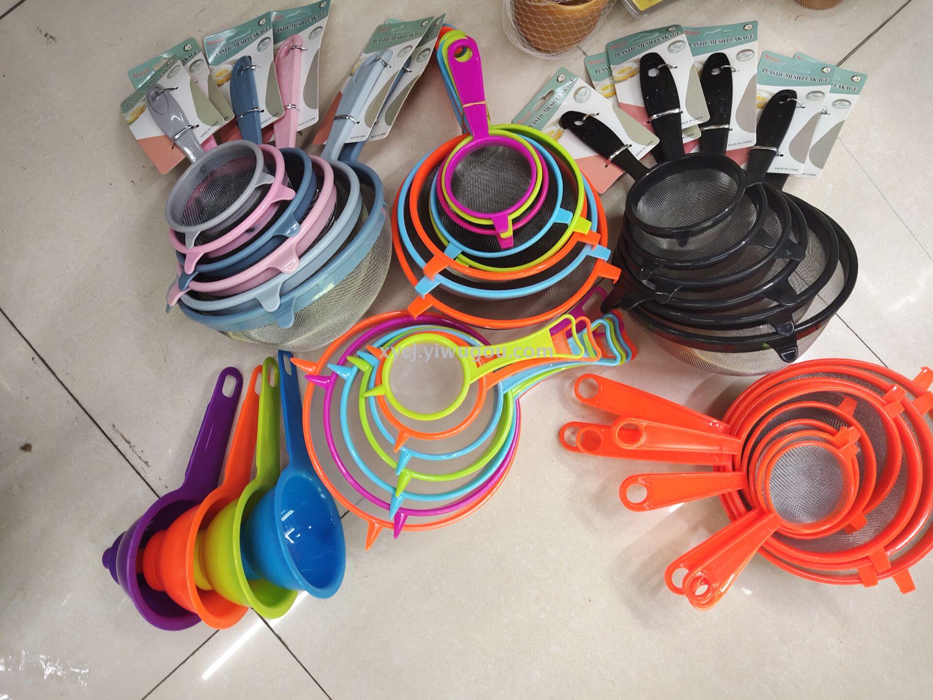 Many kinds of fishing hedge
