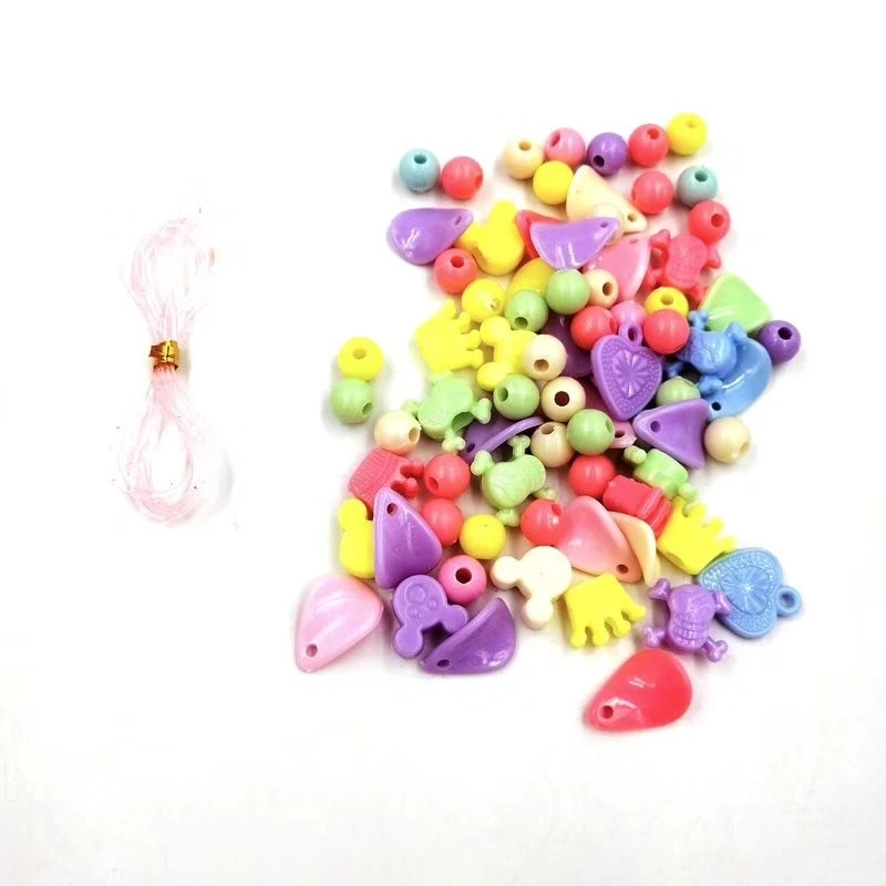 Korean creative cartoon handbag, cartoon beaded bracelet, necklace, children's diy handcrafted beaded educational toy Application Scenario