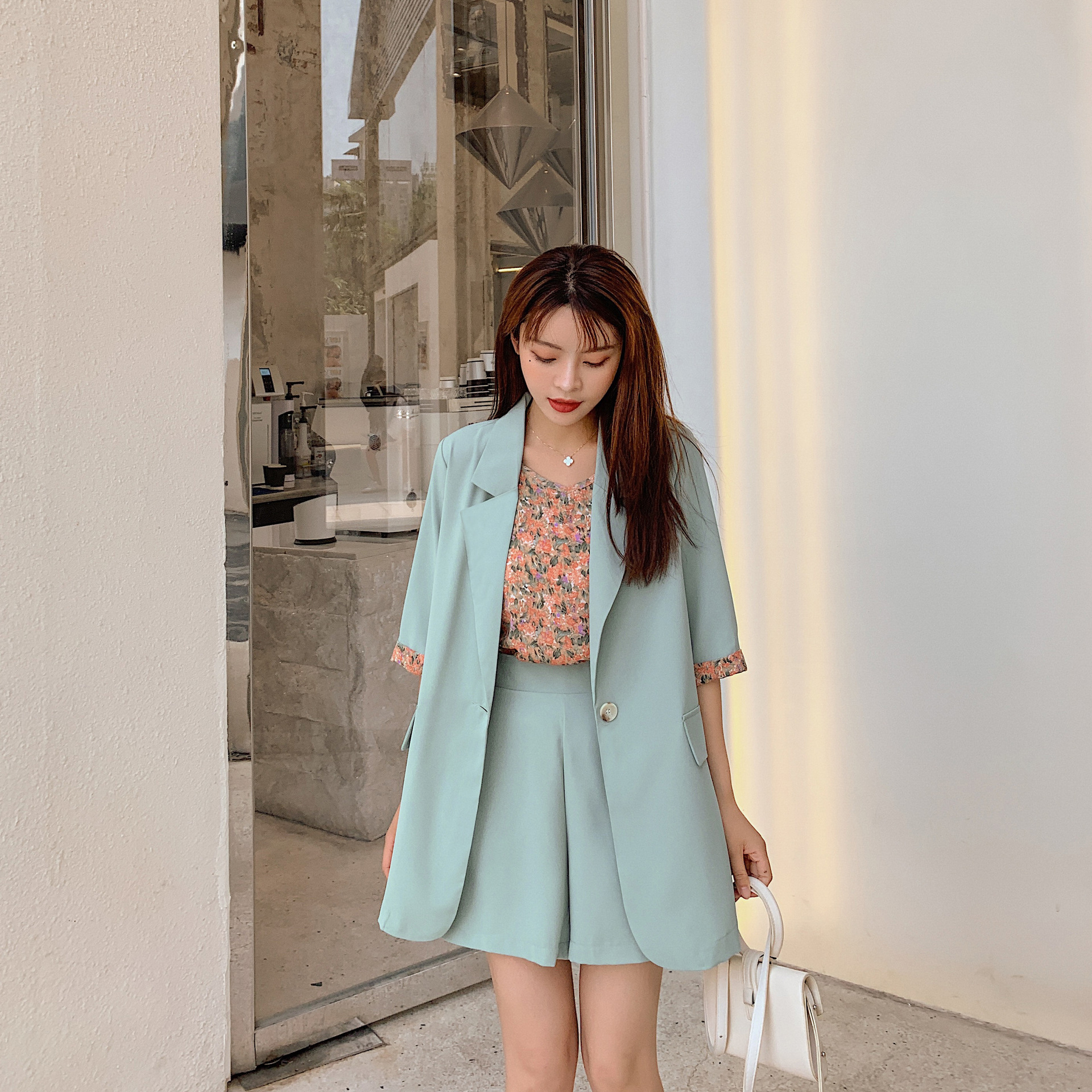 Real shot # Xiaohua Halter Suit Three-piece Set 2020 New Casual and Fashionable Best Friend Shorts Set for women Specification image