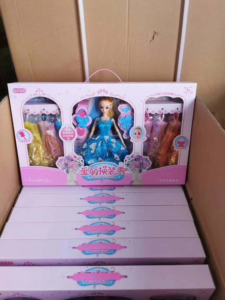 The factory's direct sales of the 3D eyeball and nine-joint Barbie doll set for Princess Aili costume are selling well at the mobile street stall Item Picture