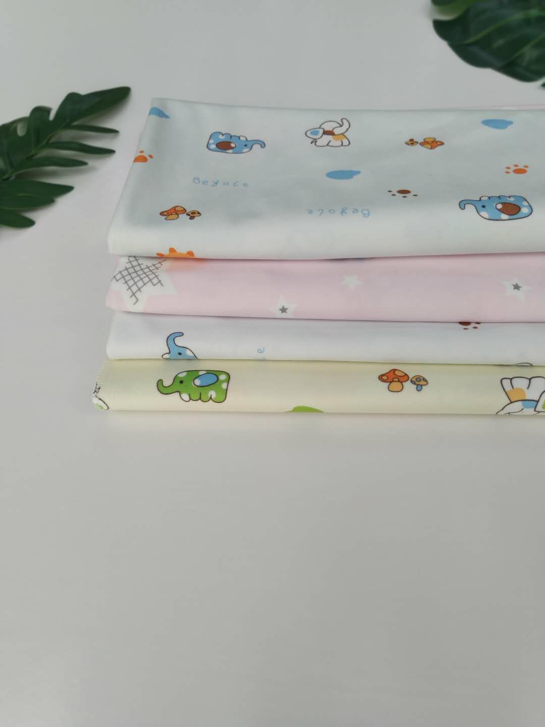 Baby double-sided dual-purpose crystal velvet diaper pad, baby waterproof, breathable and washable, baby bed sheet leak-proof, 34*45 Item Picture