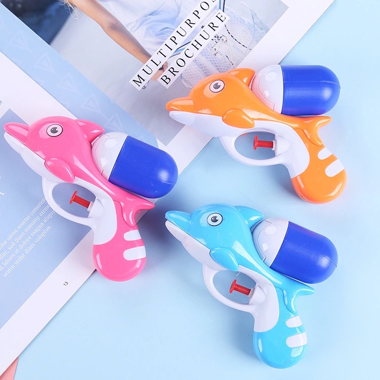 Children's water gun toys, high-pressure water spray, summer beach water play, parent-child interaction, dolphin water gun toys, wholesale from street stalls Application Scenario