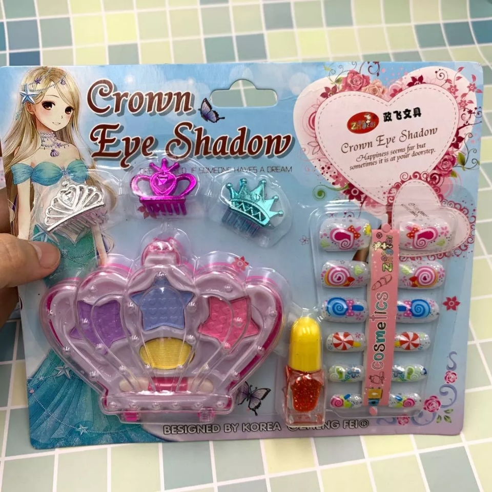 Foreign trade creative crown eyeshadow, children's makeup set, hairpin nail polish, false nail patch, girls' comb and makeup set details Picture
