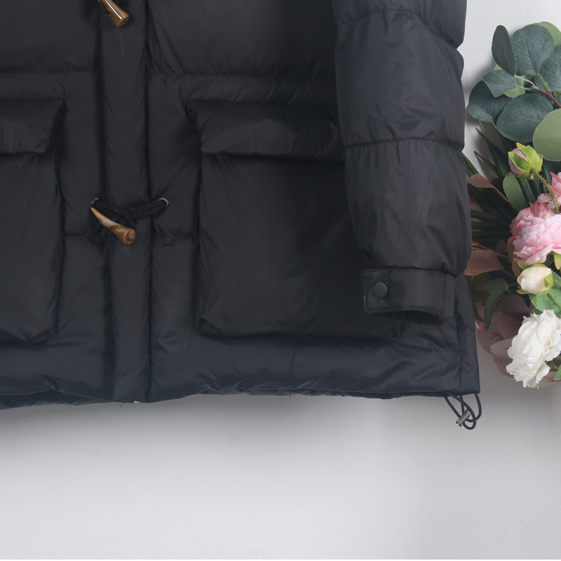 The new and popular Korean style loose, fashionable and thickened down jacket for women with horn buttons is being cleared out for the off-season Application Scenario