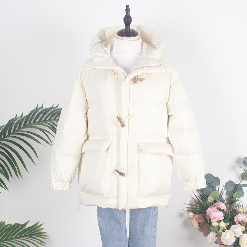 The new and popular Korean style loose, fashionable and thickened down jacket for women with horn buttons is being cleared out for the off-season Specification image