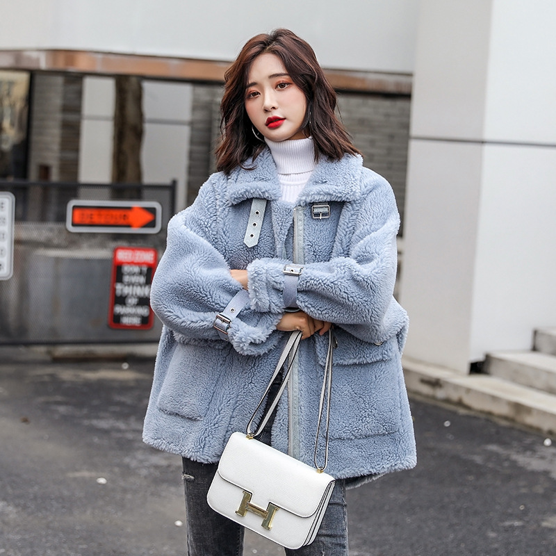 Hardworking sheepskin cut fur coat for women, composite fur and grain lambskin fur coat details Picture