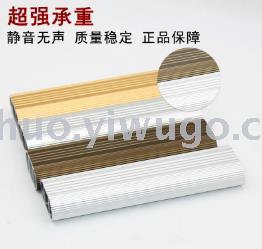 Specializing in the production of various types of wardrobe clothes, including thickened aluminum alloy hanging rods and customizable hardware accessories Specification image