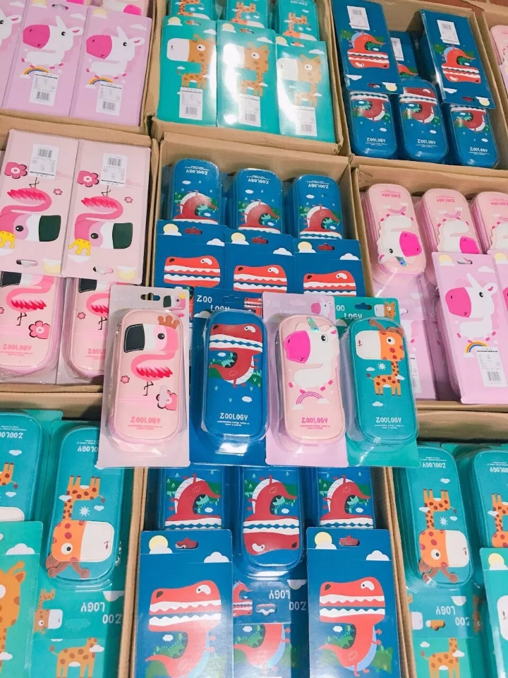 Wholesale of new pen cases, new pen boxes, cute cartoon stationery boxes, factory direct sales, large-capacity pencil cases h Item Picture