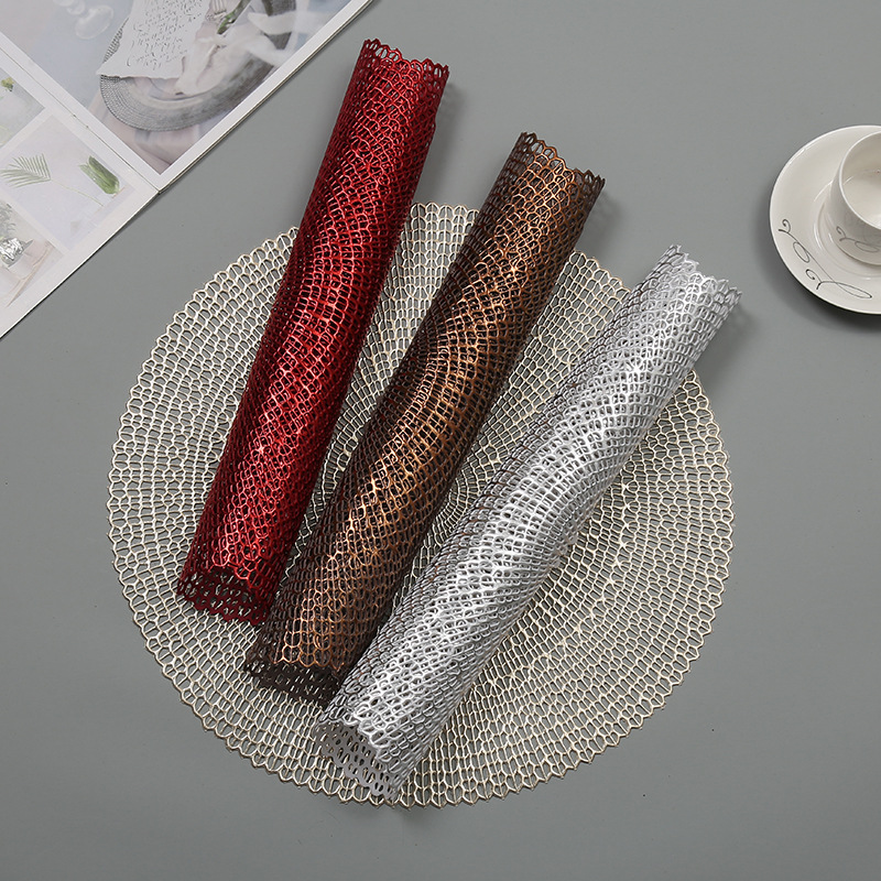 Customized coffee coasters, metal glossy round pvc placemats, Nordic heat-resistant and heat-insulating table MATS, steak plate MATS details Picture