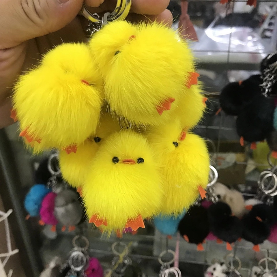 New duckling pendants, cute mink and yellow duck mini pendants, keychains, fur pendants, bestsellers at street stalls Application Scenario