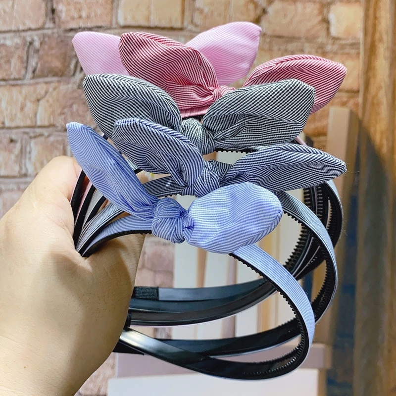 The Korean forest style fabric rabbit ears Zou Ju face wash hair band is a versatile outdoor headwear for girls. The hair clip and headband are selling well Item Picture