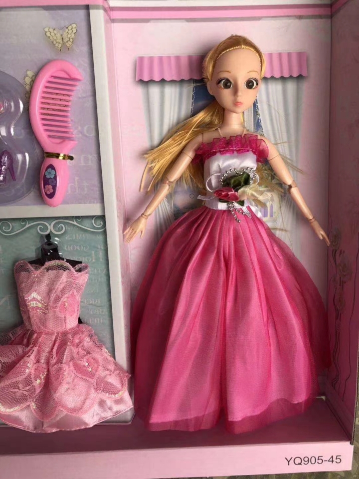 Amy Yiqi educational doll with lights, children's songs, reciting Tang poems, Three-Character Classic, multi-joint movement, made of eco-friendly materials, and equipped with 3C Application Scenario
