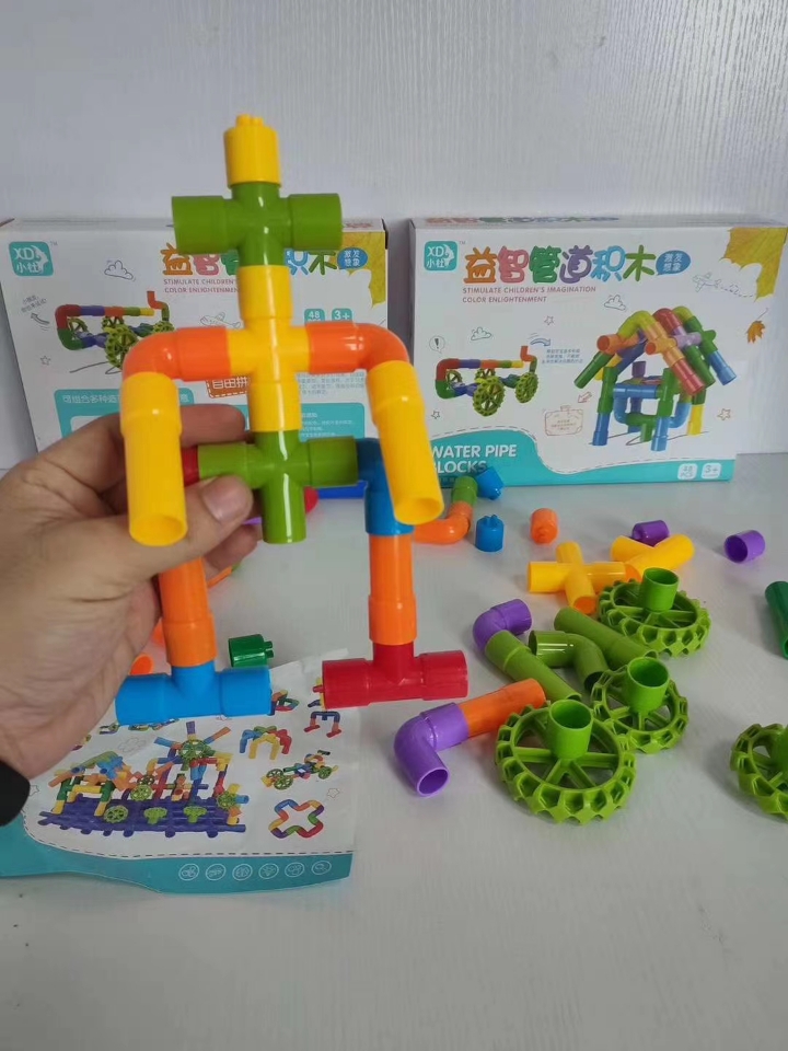 Children's educational pipe building blocks stimulate imagination and allow for free assembly. High-end gift boxes with 3C barcodes are selling well at street stalls Application Scenario