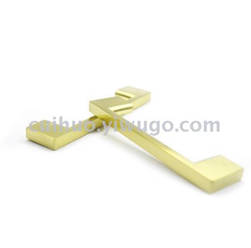 Double-hole handles, golden cabinet handles, customizable light chrome furniture handles, wardrobe and shoe cabinet hardware handles details Picture