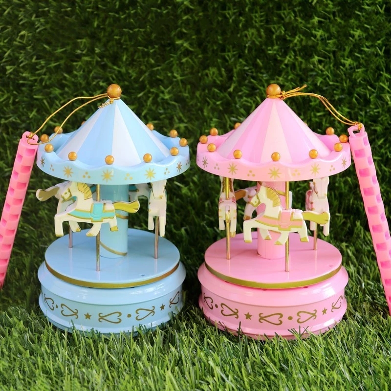 Dreamy carousel, dazzling lights, glowing toys, music box, music box, hand-held creative Mid-Autumn Festival gift lanterns full figure