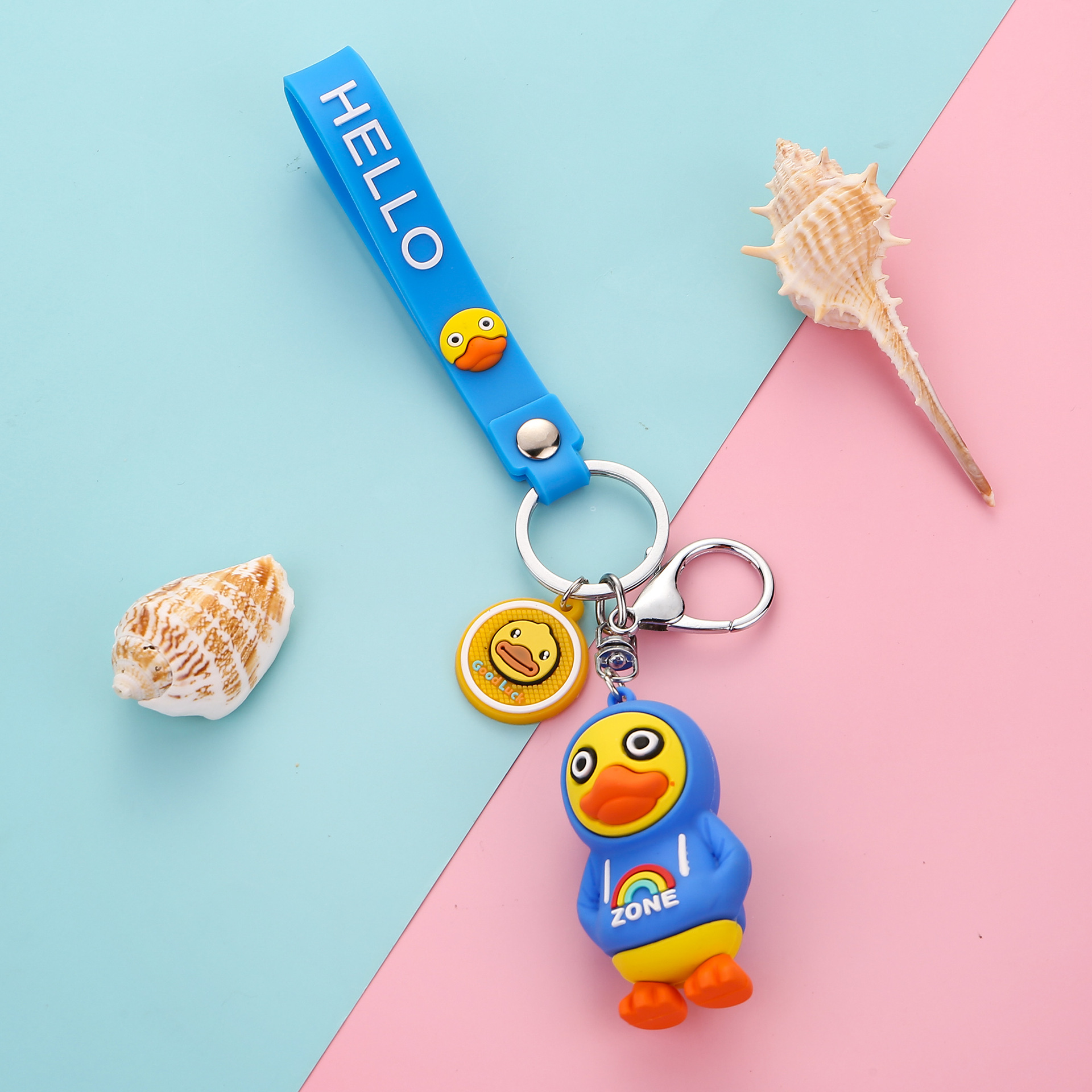 Creative best-selling gifts: Cartoon Dudu, little yellow duck keychains, women's pendants, bags, accessories, and 3D figurines for distribution Application Scenario