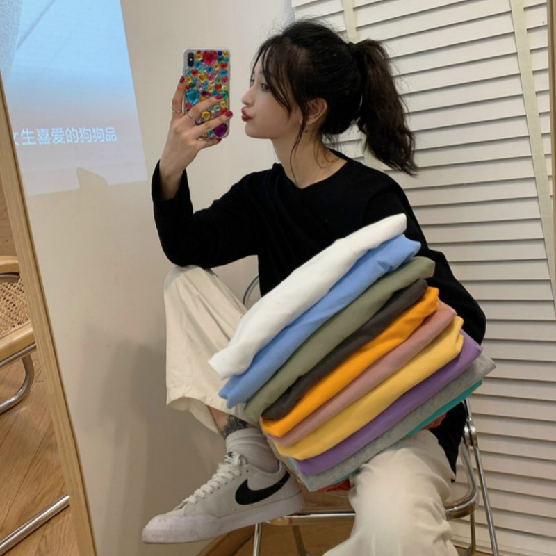 Early autumn Korean style versatile solid color long-sleeved T-shirt for women, loose and casual, student slimming, with a base layer and couple's top Application Scenario