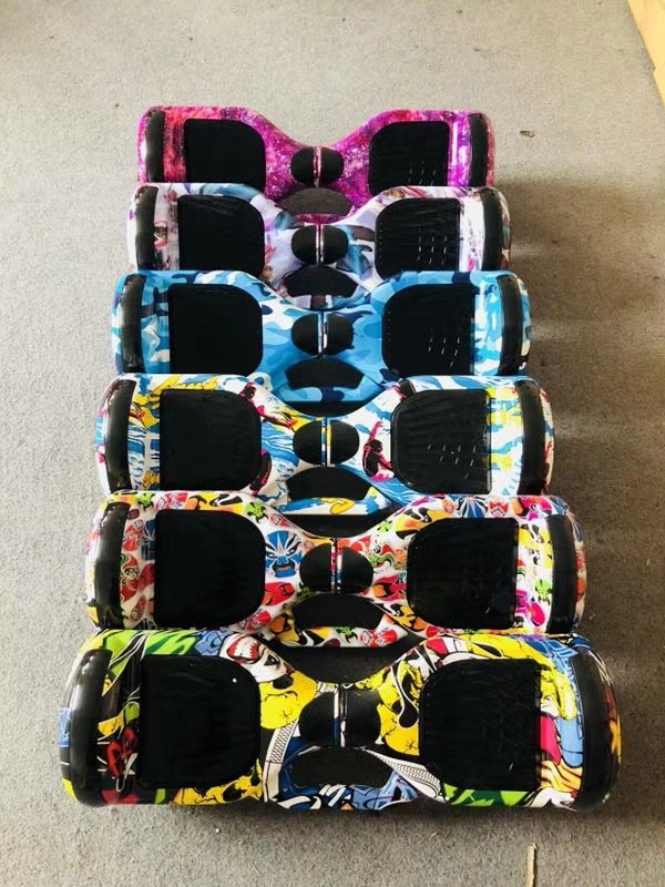 The balance car is equipped with a light and Bluetooth