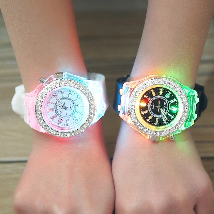 Wholesale of cross-border luminous LED electronic watches, new luminous watches for middle school students' fashion watches Item Picture