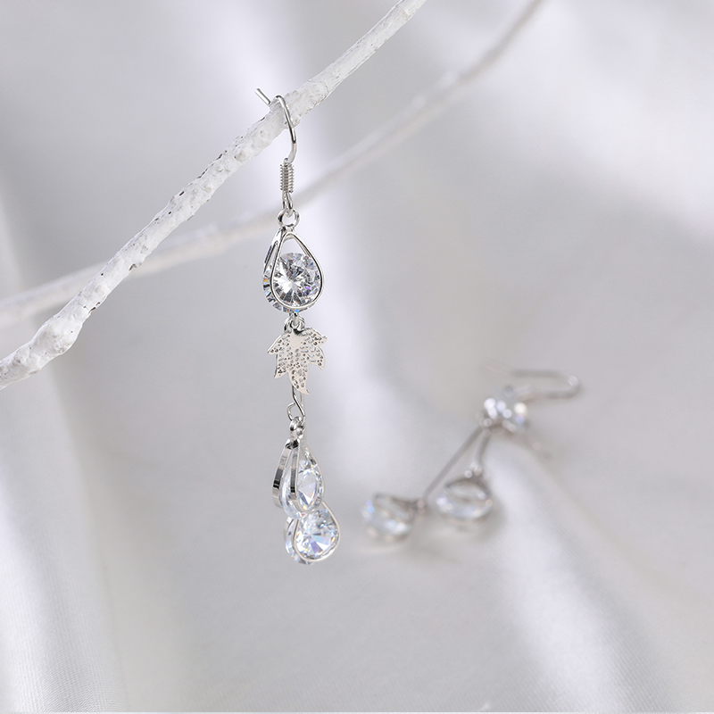 珠宝首饰/耳坠/饰品细节图