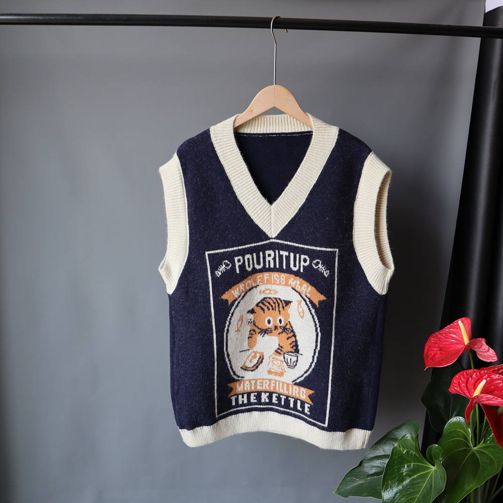 2020 Autumn/Winter new Korean-style loose and versatile knitted vest, schoolgirl style jacquard sweater pullover, sleeveless outerwear Application Scenario