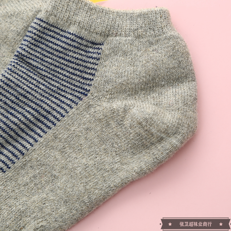 Fashionable men's short socks, semi-brushed men's boat socks, spring and autumn sports socks, floor socks, basketball socks, volleyball socks, loop socks Application Scenario
