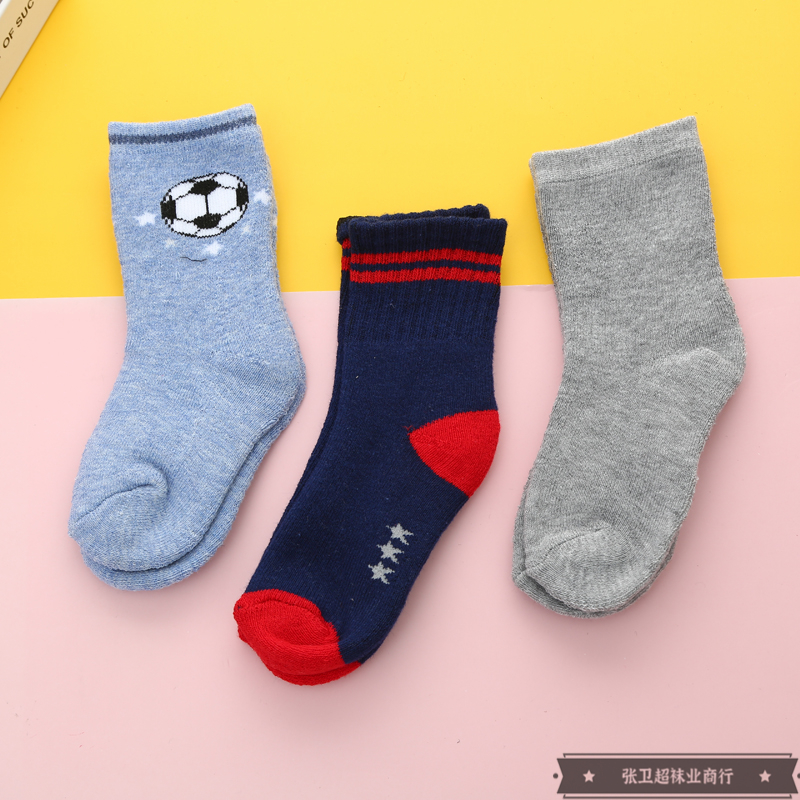 Fashionable multi-color high-quality cotton sports cotton socks for boys, mid-calf socks for autumn and winter, comfortable and breathable cotton socks for teenagers Application Scenario