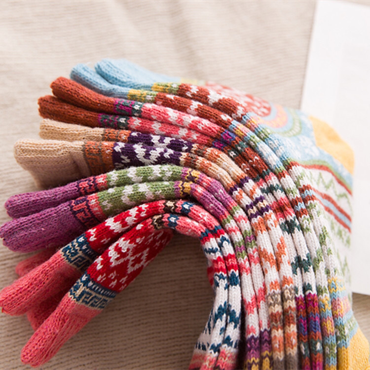 High-end thick and warm rabbit wool socks for women in autumn and winter, artistic and ethnic style cashmere socks for women details Picture
