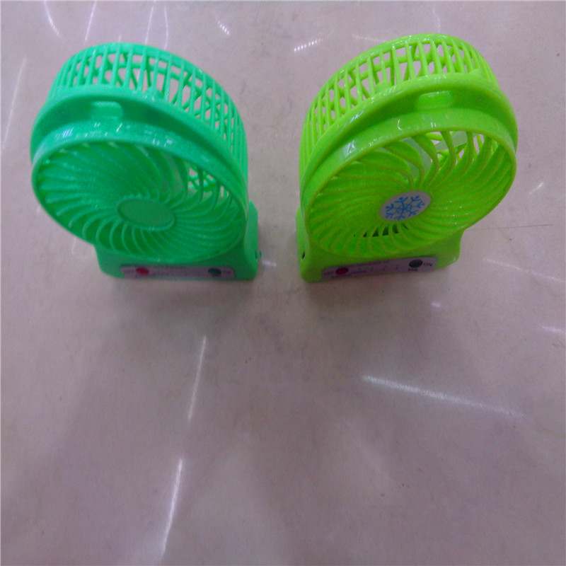 Children's toys, hand-held square fans, complimentary gifts, mini USB fans for student dormitories, ground promotion, factory direct sales details Picture