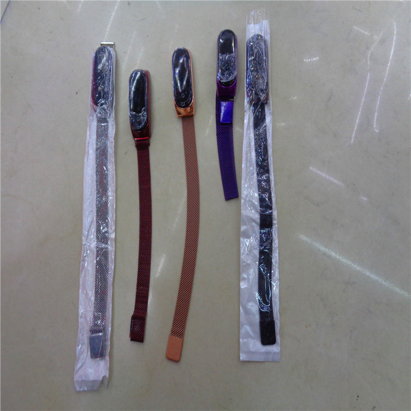 儿童玩具米兰带吸铁石M4手环 活动赠品米4手表 地推货源厂家直销